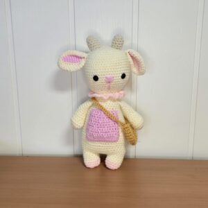 Vache avec sac-à-main